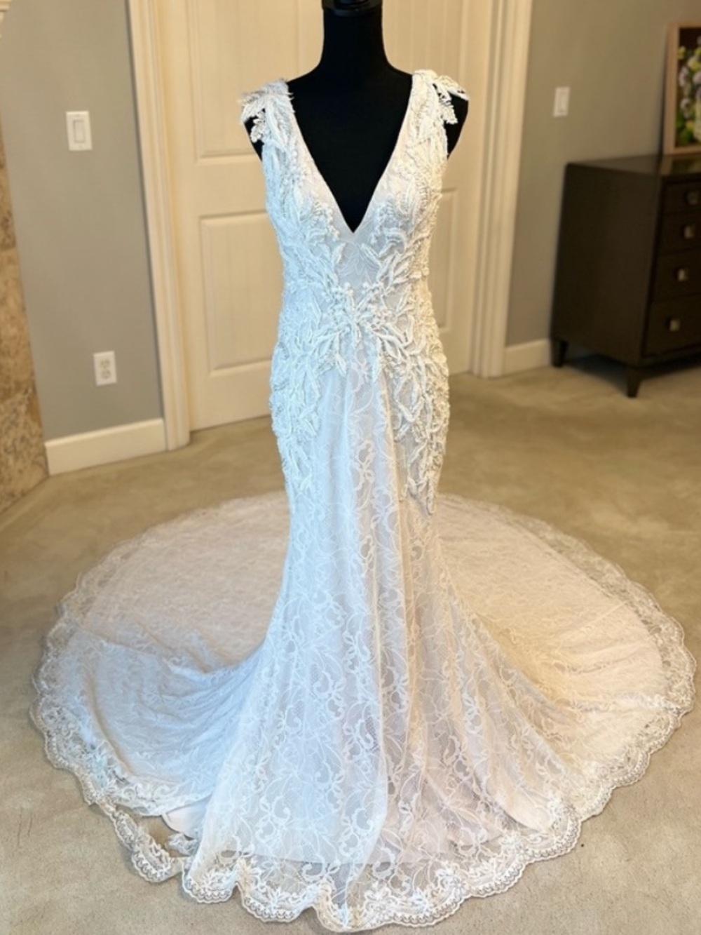 🌺Justin Alexander wedding dress lace fully bustled 5'3" size 6-8 fit and flare